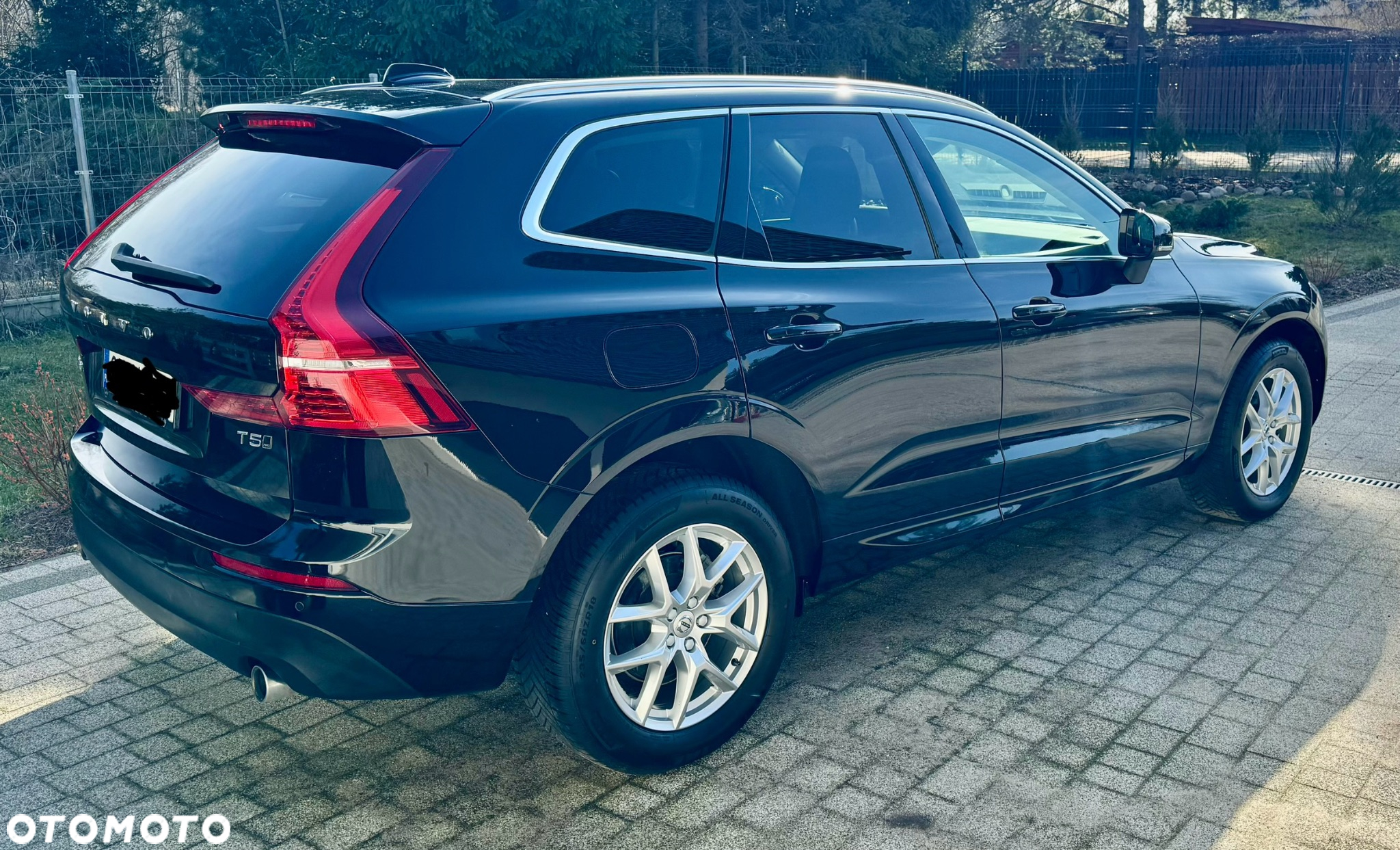 Volvo XC 60 T5 AWD Momentum - 2