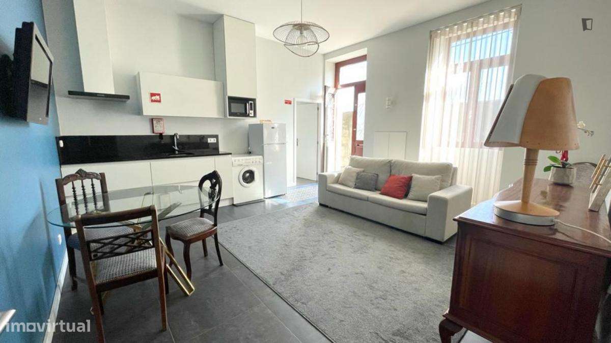 Apartamento com 1 quartos - localizado em Cedofeita Porto - Grande imagem: 5/6