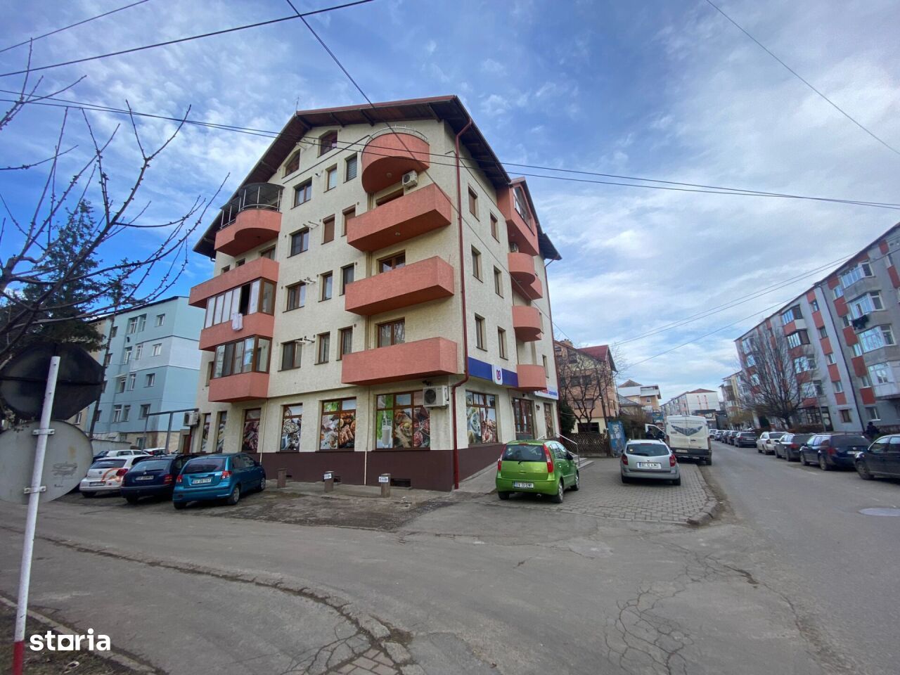 Apartament de vanzare-Mihai Viteazul (deasupra la UNICARM)