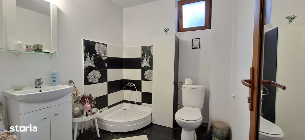 Casa perfectă pentru familia ta  în Șendreni!-9