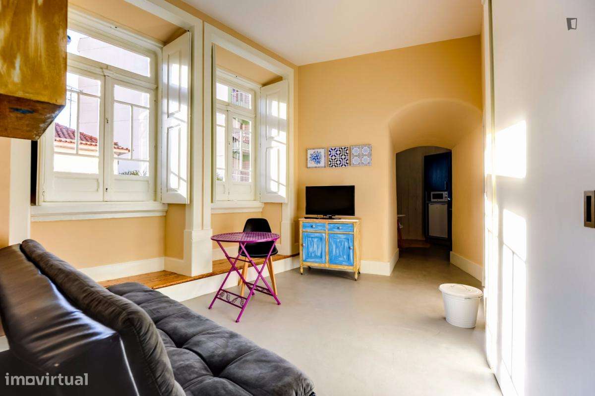 Apartamento com 1 quartos - localizado em Montes Claros Coimbra - Grande imagem: 3/9