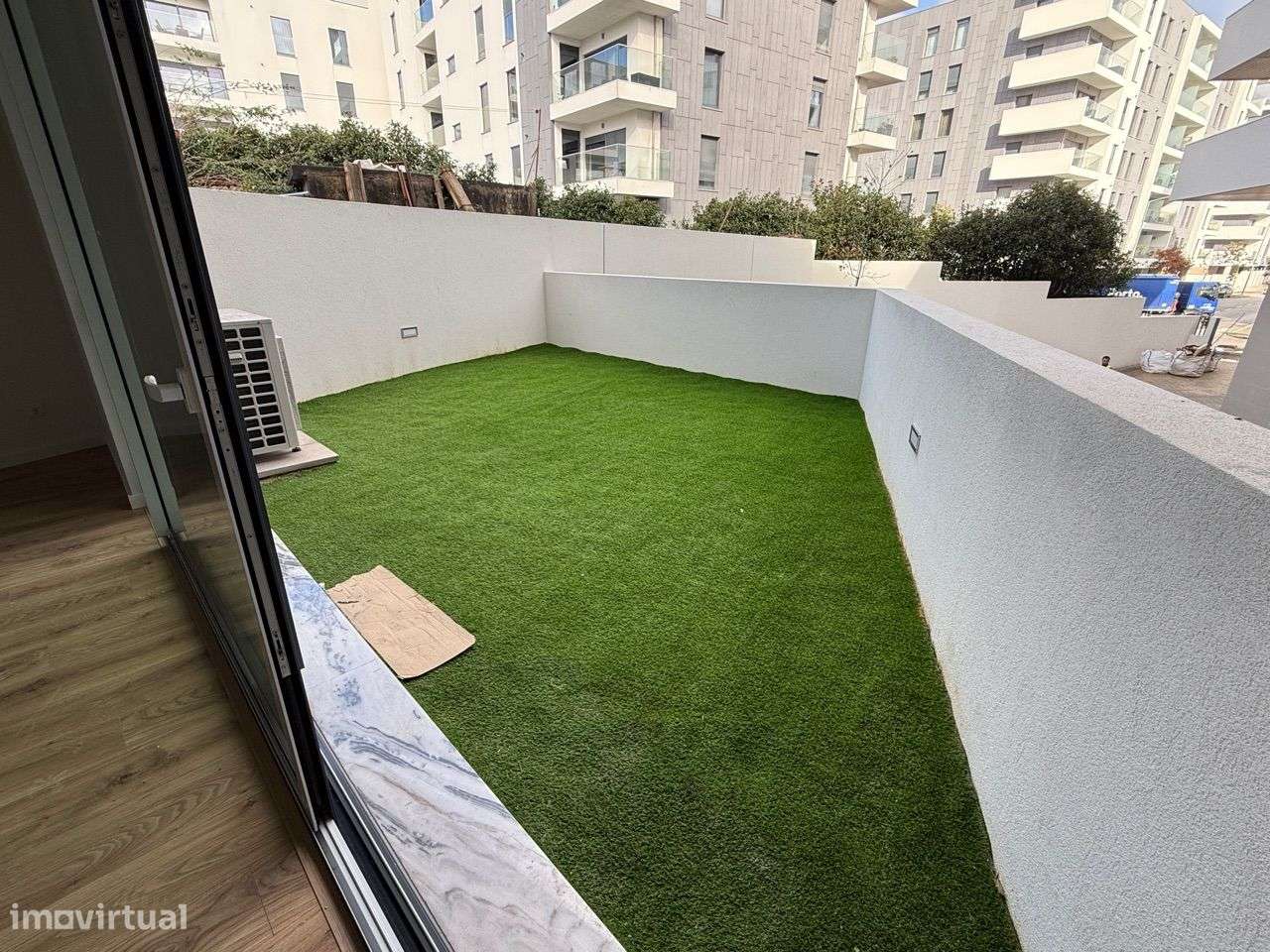 T2 Porto com terraço 28m2-12