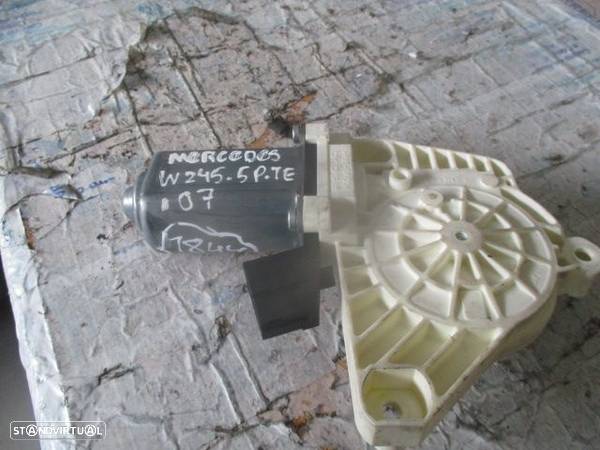 Motor Elevador Vidro A1698204542 MERCEDES W245 2007 TE - 1