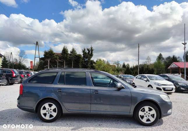 Skoda Octavia 1.8 TSI Ambiente - 6