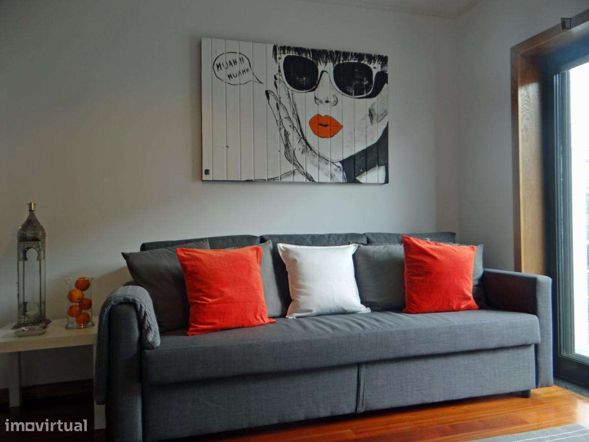 Apartamento com 1 quartos - localizado em Paranhos Porto - Grande imagem: 5/10