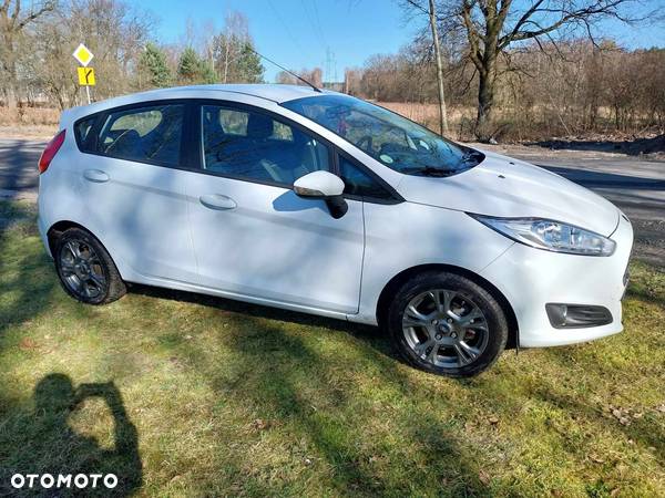 Ford Fiesta 1.5 TDCi Ambiente - 6