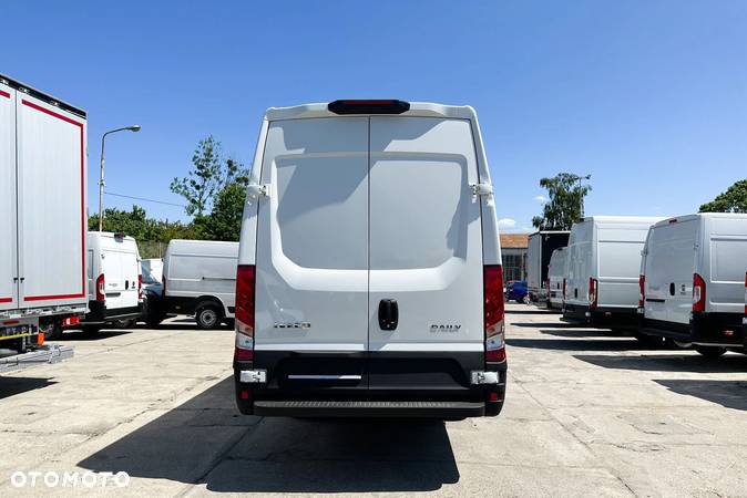 Iveco Daily 35S18V L4H2 16m3 pakiet CONNECT MANUAL - 15