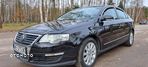 Volkswagen Passat 2.0 TDI Comfortline - 18