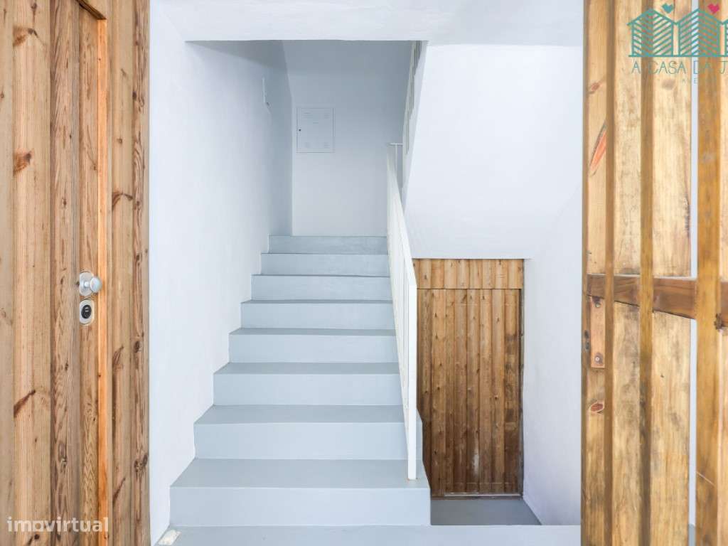 Apartamento T2 Duplex com terraço na Praia da Costa Nova - Grande imagem: 5/35
