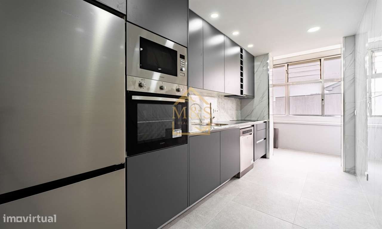 Apartamento T2 Remodelado, Jardim Privativo, Praça Velasquez- Porto-8