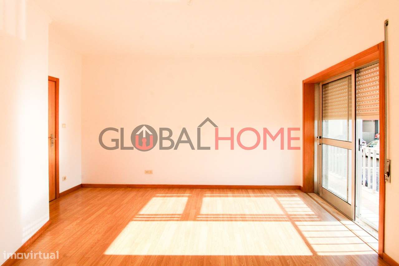 Apartamento T3 na Avenida da Carvalha-23