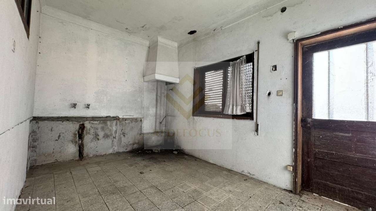 Moradia Geminada T3 em Bruto com Vista para a Ria-5