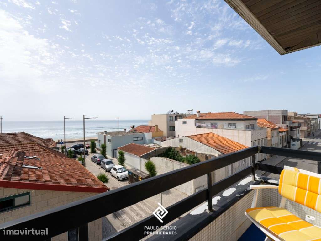 T2 na segunda linha de mar em Espinho com deslumbrante vista mar.-9