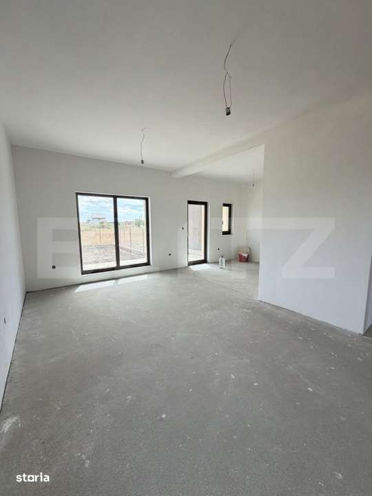 Casa tip triplex, 5 camere, 114 mp utili, Zona Plopi