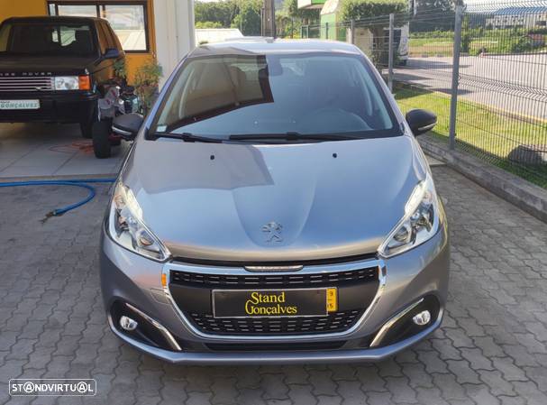 Peugeot 208 1.2 PureTech Style EAT6 - 4