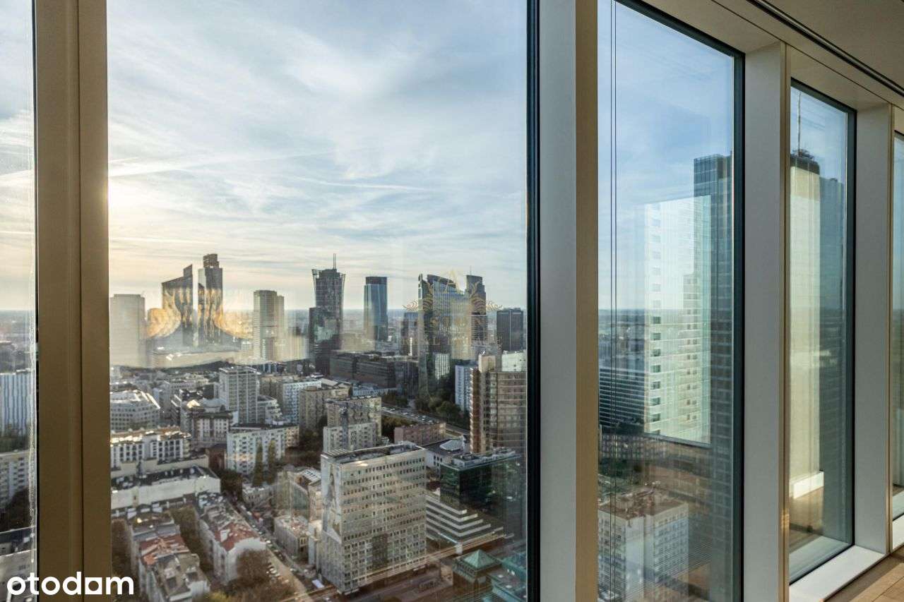 Złota 44 High-Floor Corner Apartment, Panoramic Sk-3