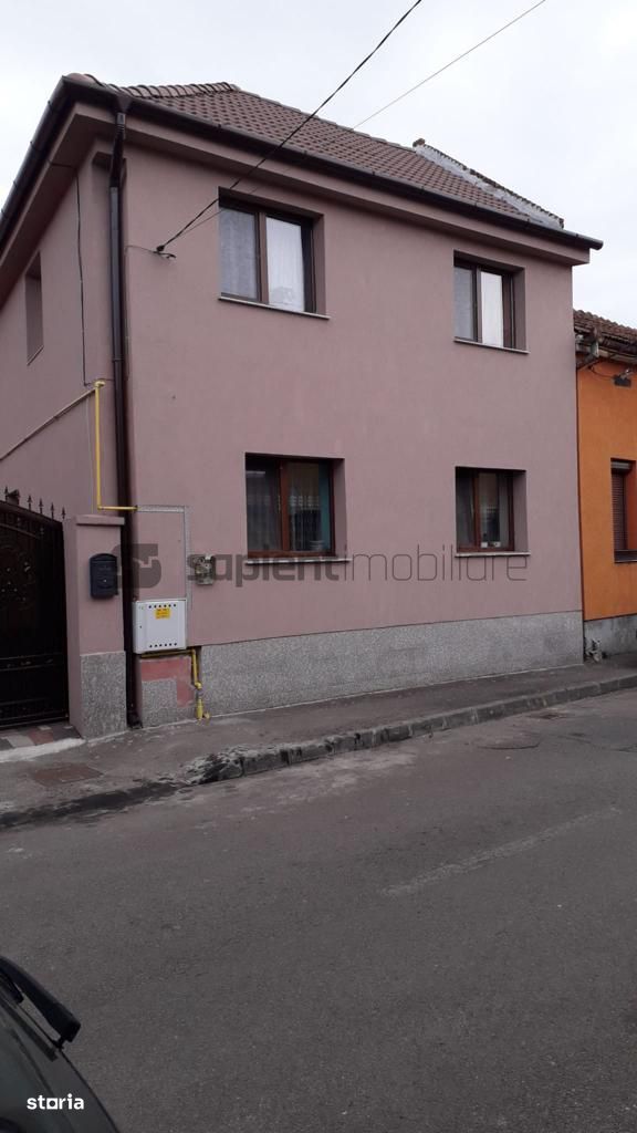 Sapient | Casa cu 2 nivele in Oradea