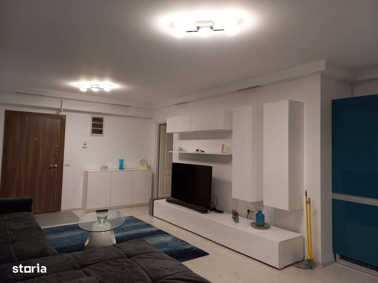 Apartament 3 camere, spațios, parcare, Otopeni - Imagine principală: 4/13