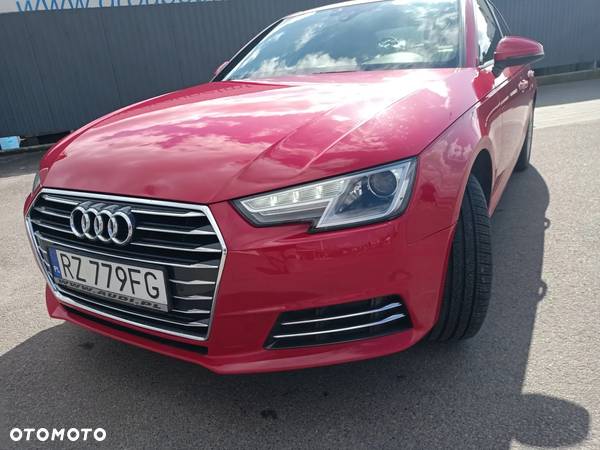 Audi A4 2.0 TFSI ultra S tronic - 11