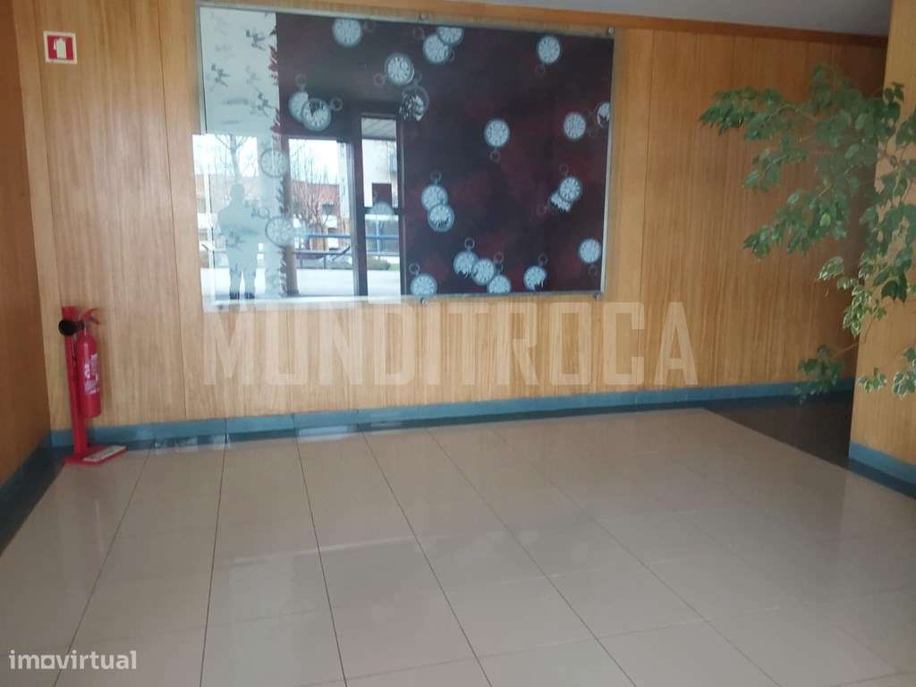 Apartamento T4 Nogueiró-19