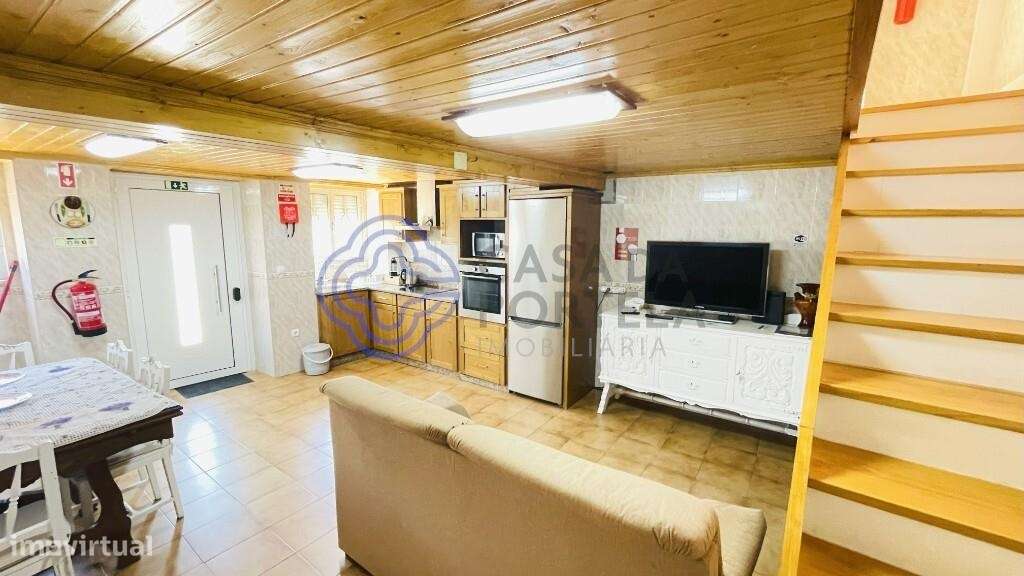 Moradia remodelada com vista para a Serra do Açor e junto à praia fluv - Grande imagem: 4/34