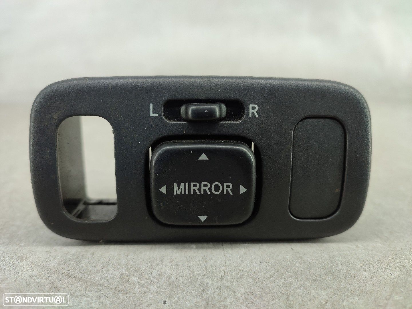 Botão Regular Espelhos Toyota Corolla Liftback (_E11_) - 1
