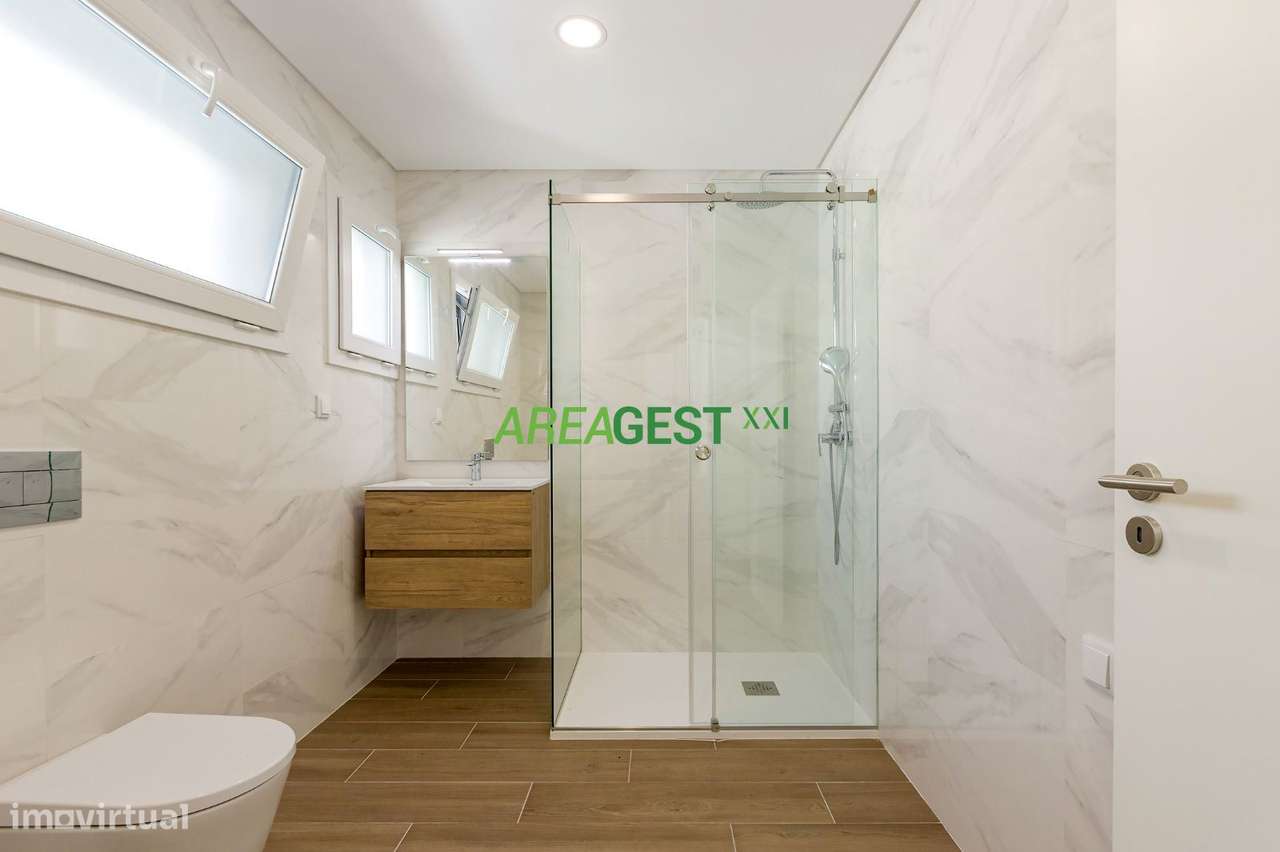 Moradia V4+1 no Casal Novo, Caneças-17