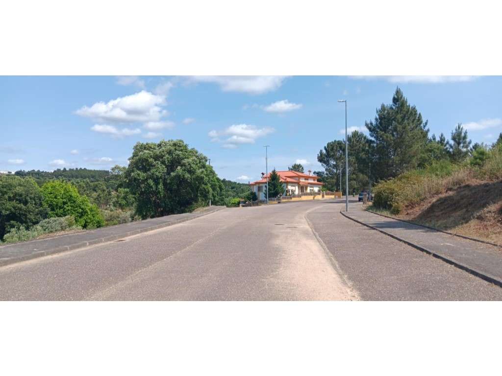 Lote de terreno urbano, destinado à construção de Moradia com uma á...-7