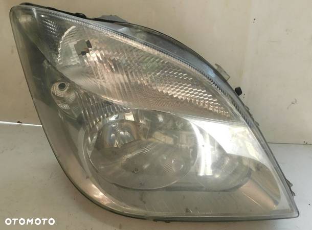 lampa prawa przód MERCEDES SPRINTER 906 EUROPA HELLA - 1