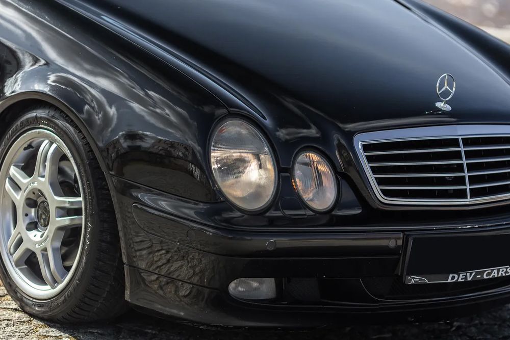 Mercedes-Benz CLK W208 2001