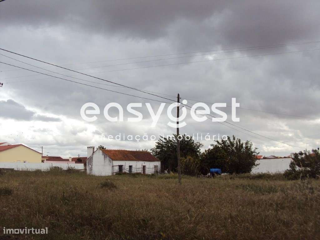 Moradia para recuperar com Terreno de 1400m2 em Fazendas de Almeirim - Grande imagem: 5/16