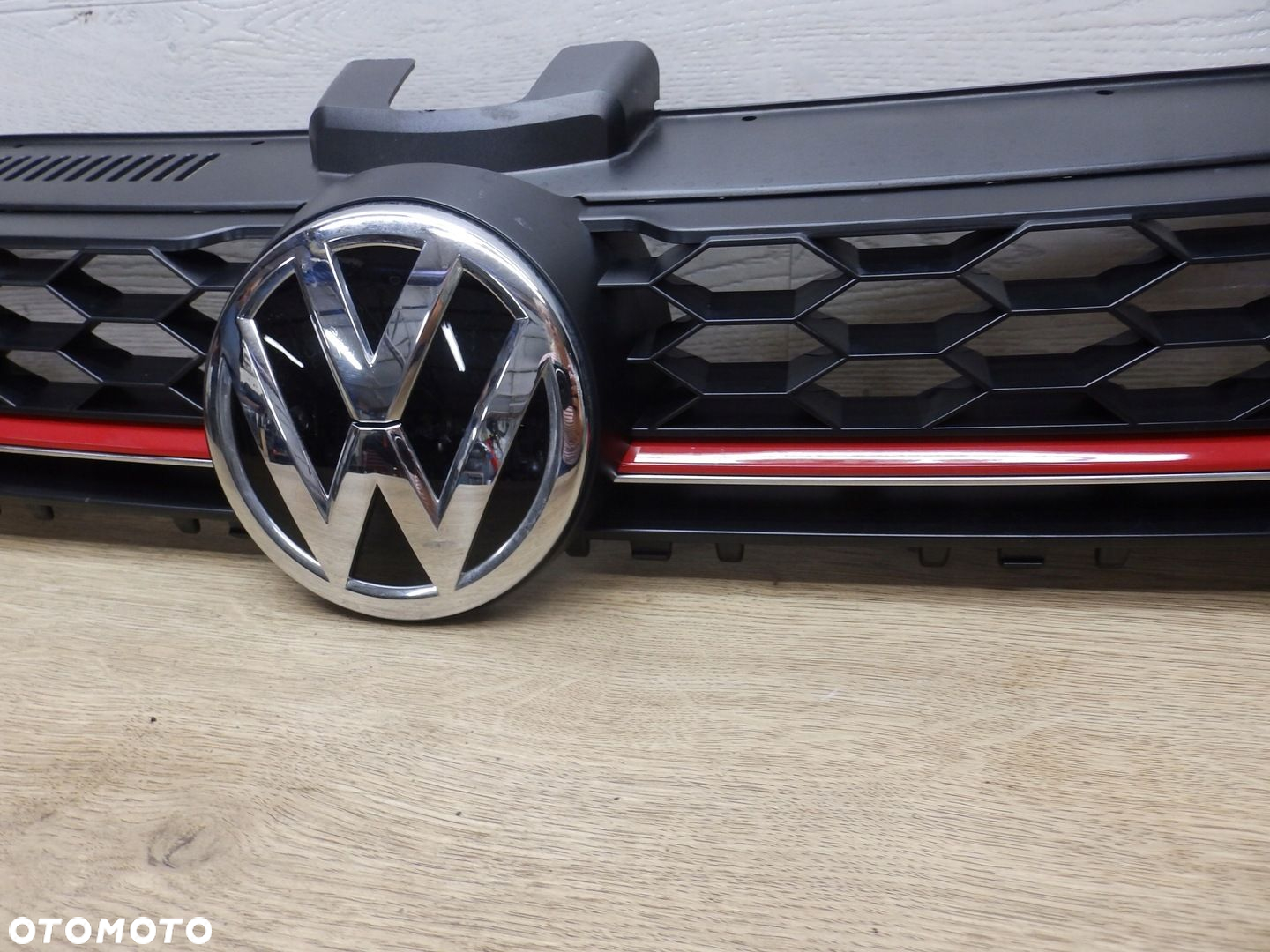 Grill atrapa chłodnicy VW Golf VII GTI 5G0 - 4