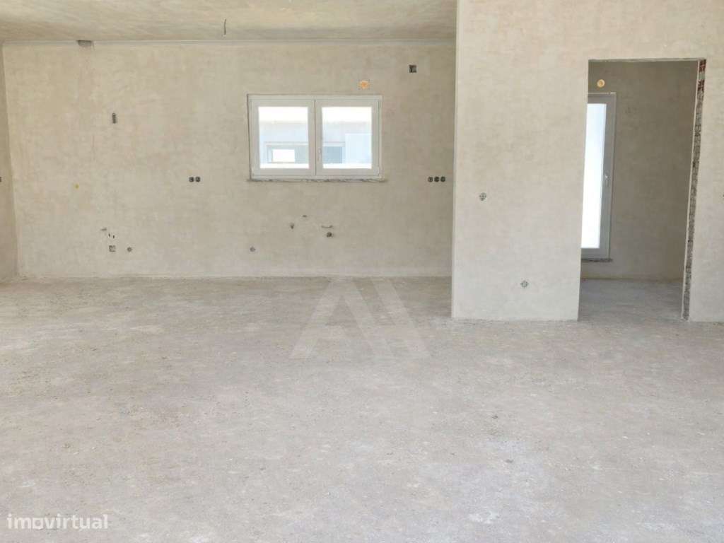 Moradia T3 com piscina junto ao centro das Caldas da Rainha-9