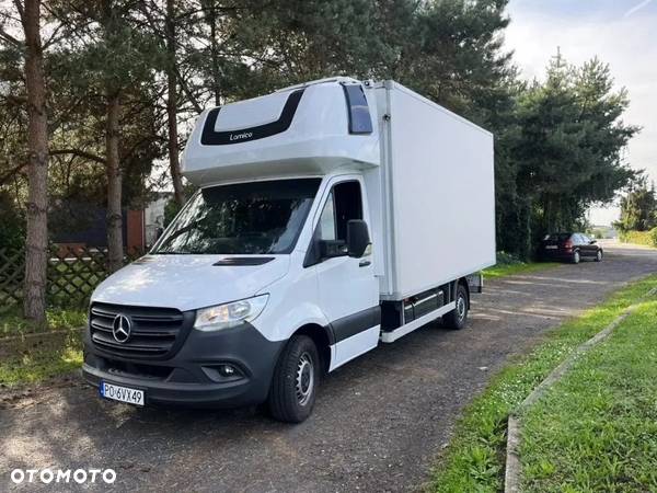 Mercedes-Benz Sprinter - 1