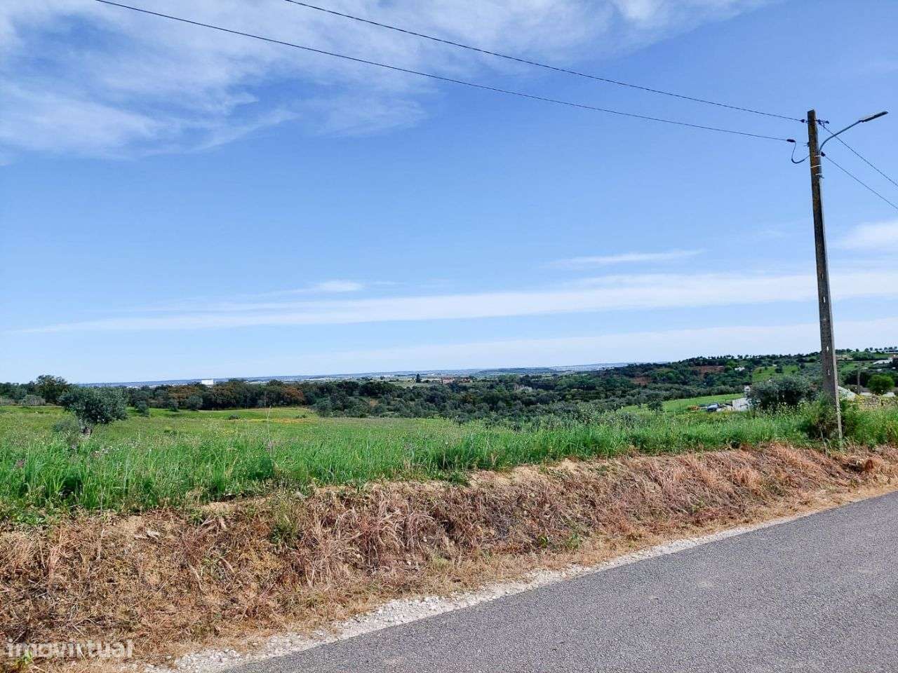 Terreno de 14.020m2 com Ruína Inserida - Grande imagem: 4/8