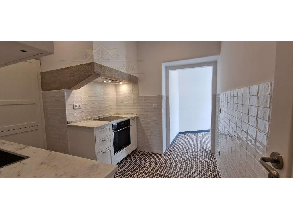 Apartamento T3+1 RENOVADO no centro-22