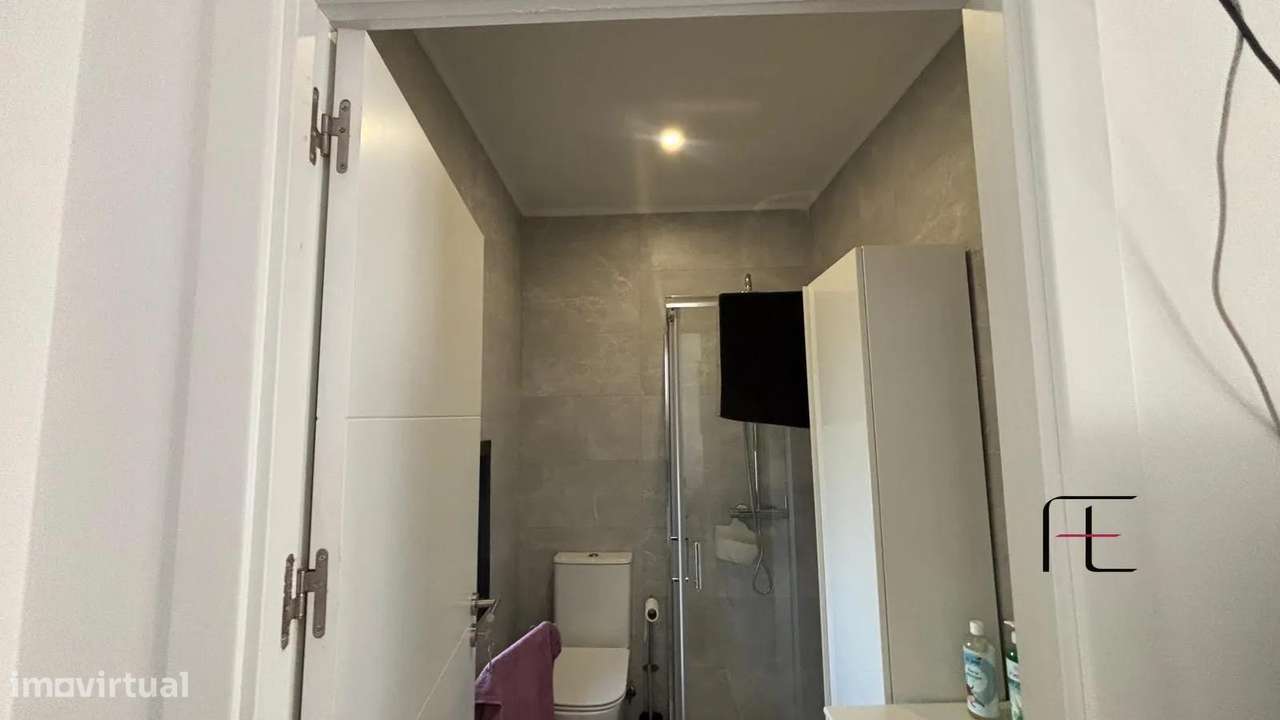 Moradia t2 com espaço exterior em Valbom-23