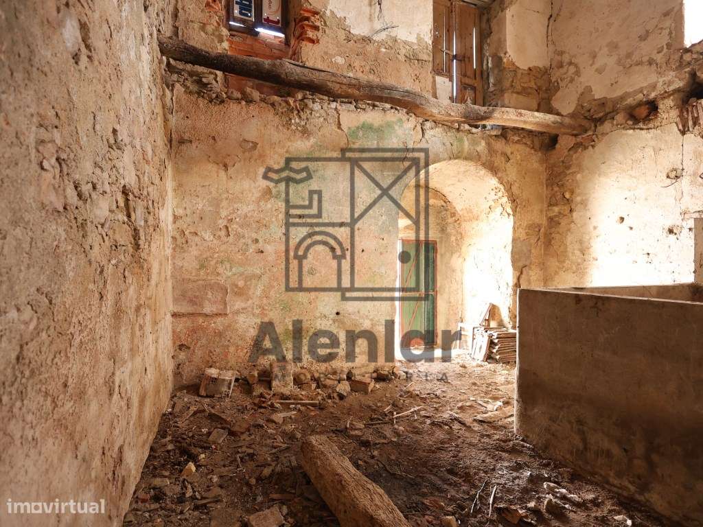 Moradia para Remodelar - Alenquer-5