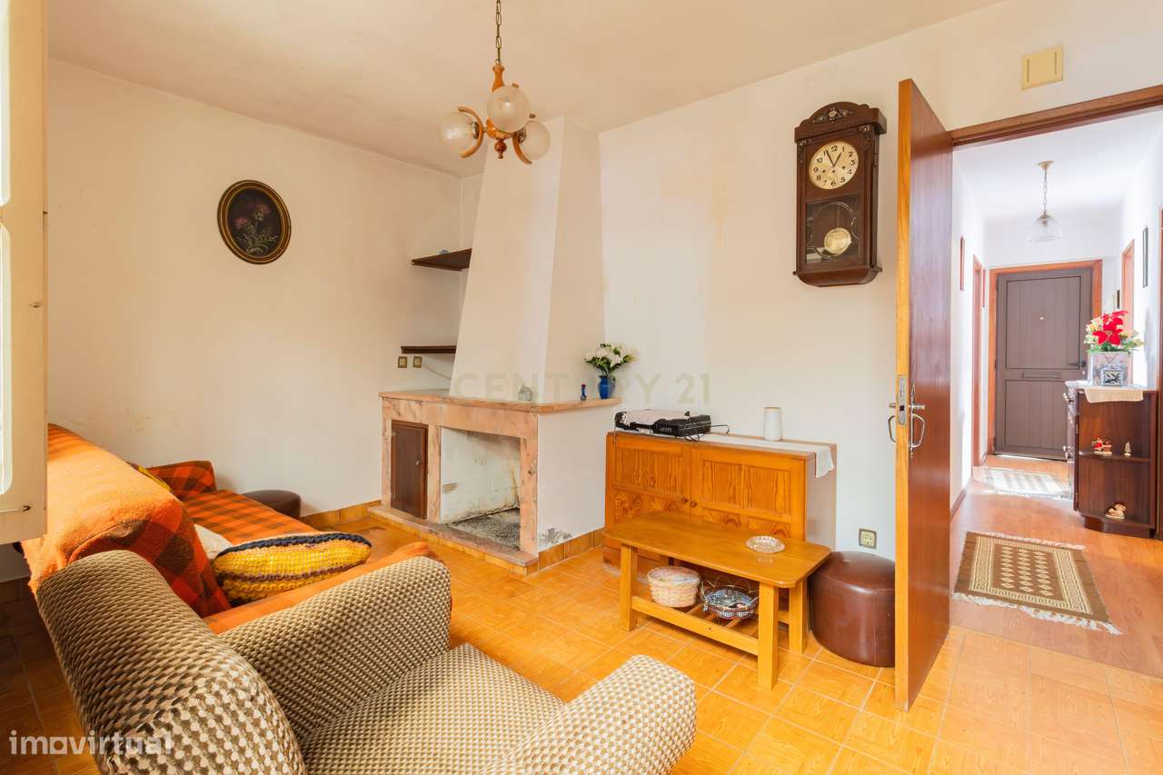 Moradia T3 Térrea Marinha Grande-11