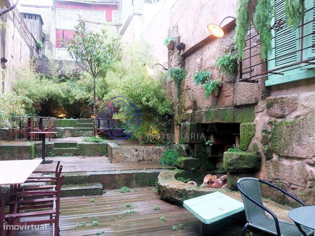 Wine-Bar, com jardim,  na baixa portuense,  com licença até às 02:00h - Grande imagem: 5/49