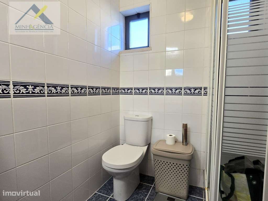 Apartamento T3 com parqueamanto na Quinta do Anjo-20