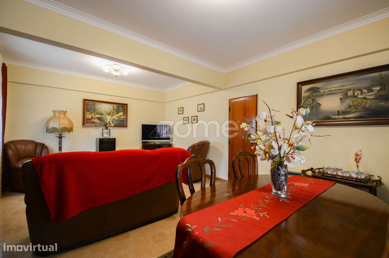 Moradia T8 Famões - Grande imagem: 3/36