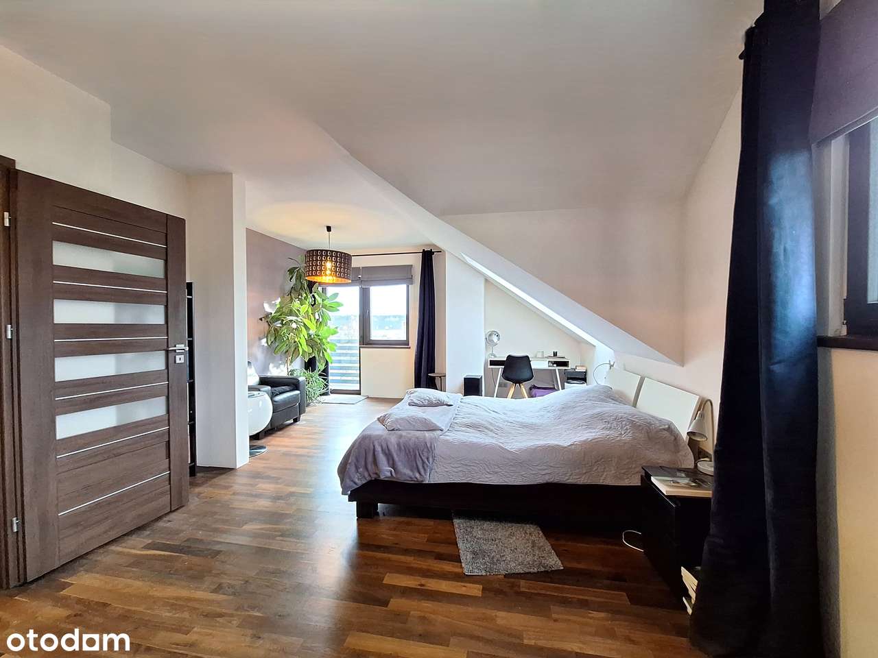 Komfortowy dom 177 m2 z pompą ciepła i dużym ogrodem 900m2 / Bielawa-13