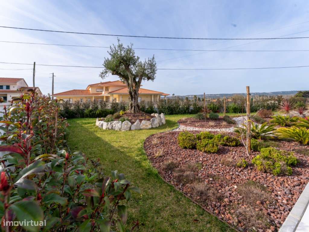 Moradia V4 com piscina aquecida, jardim e garagem em Alfeizerão (Co...-32