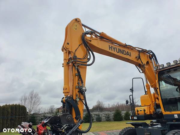 Hyundai R 140 W - 26