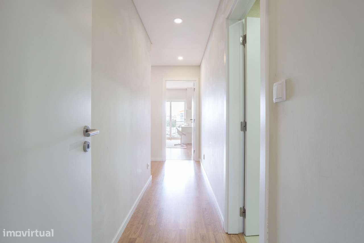 Apartamento T3 com 163 m², Box e Arrecadação-5