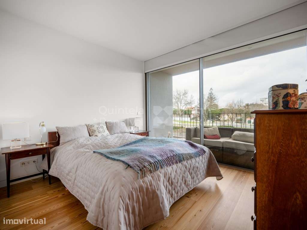 Apartamento T2 com varandas e garagem, Cascais-17