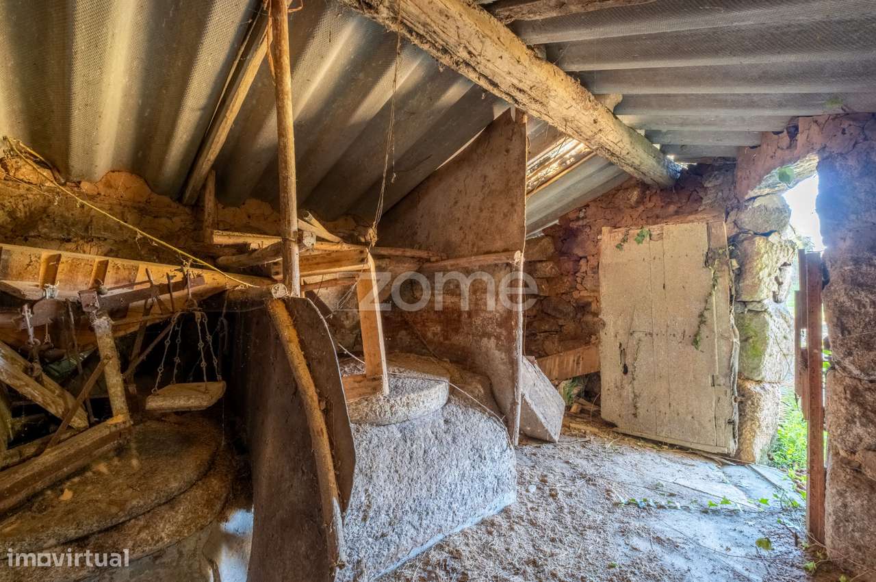 Terreno com moinho para reabilitação em Sardoura - Castelo de Paiva - Grande imagem: 4/20