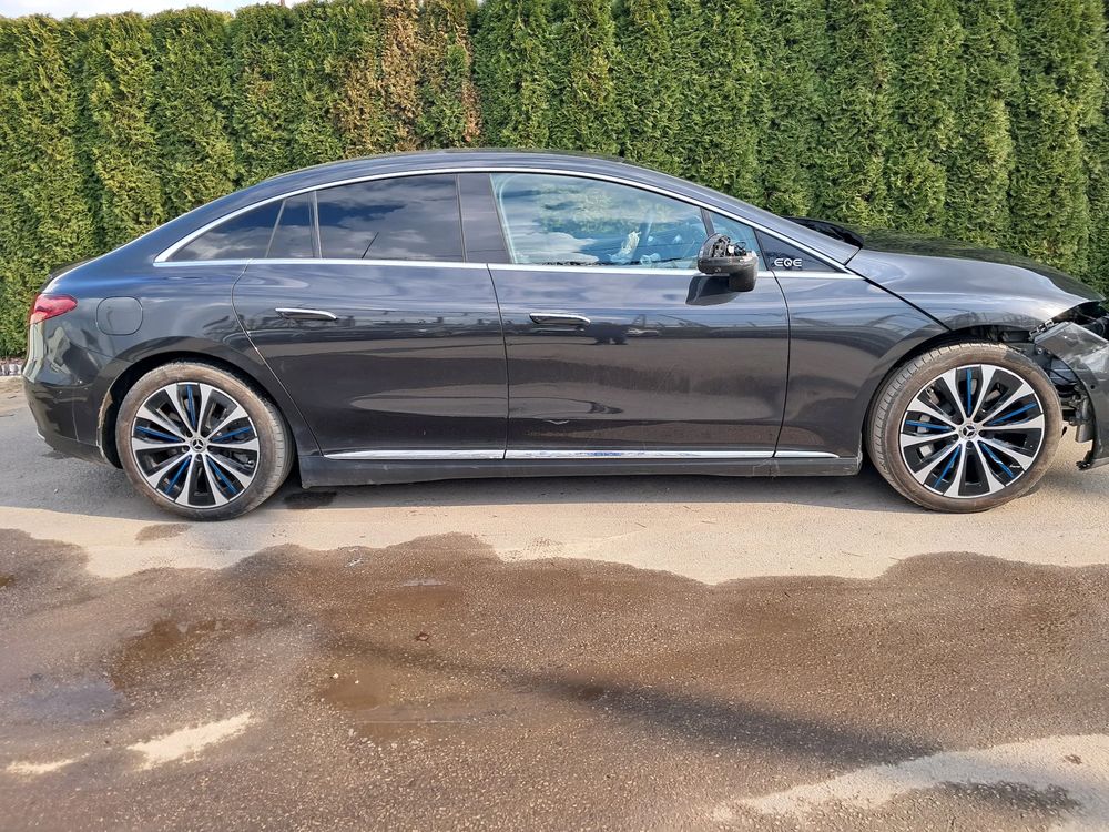 Mercedes-Benz EQE 2023