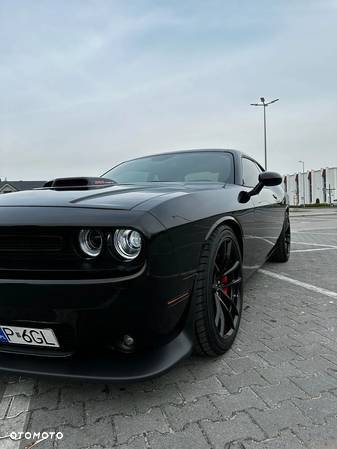 Dodge Challenger 6.4 Scat Pack - 6